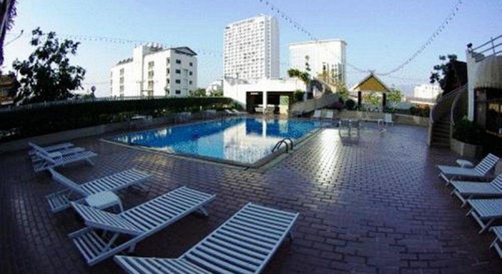 Pornping Tower Hotel Chiang Mai Exterior foto