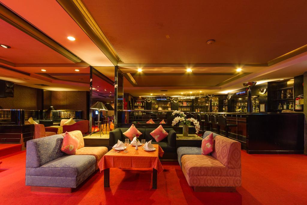 Pornping Tower Hotel Chiang Mai Exterior foto
